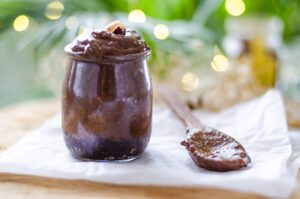 postre-vegano-avellanas-chocolate-vaso