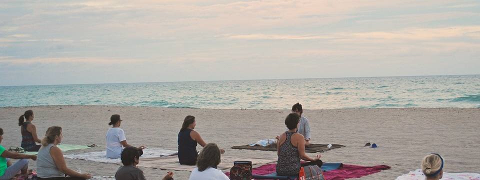 yoga-sendero-yoguico-aquarianstudio